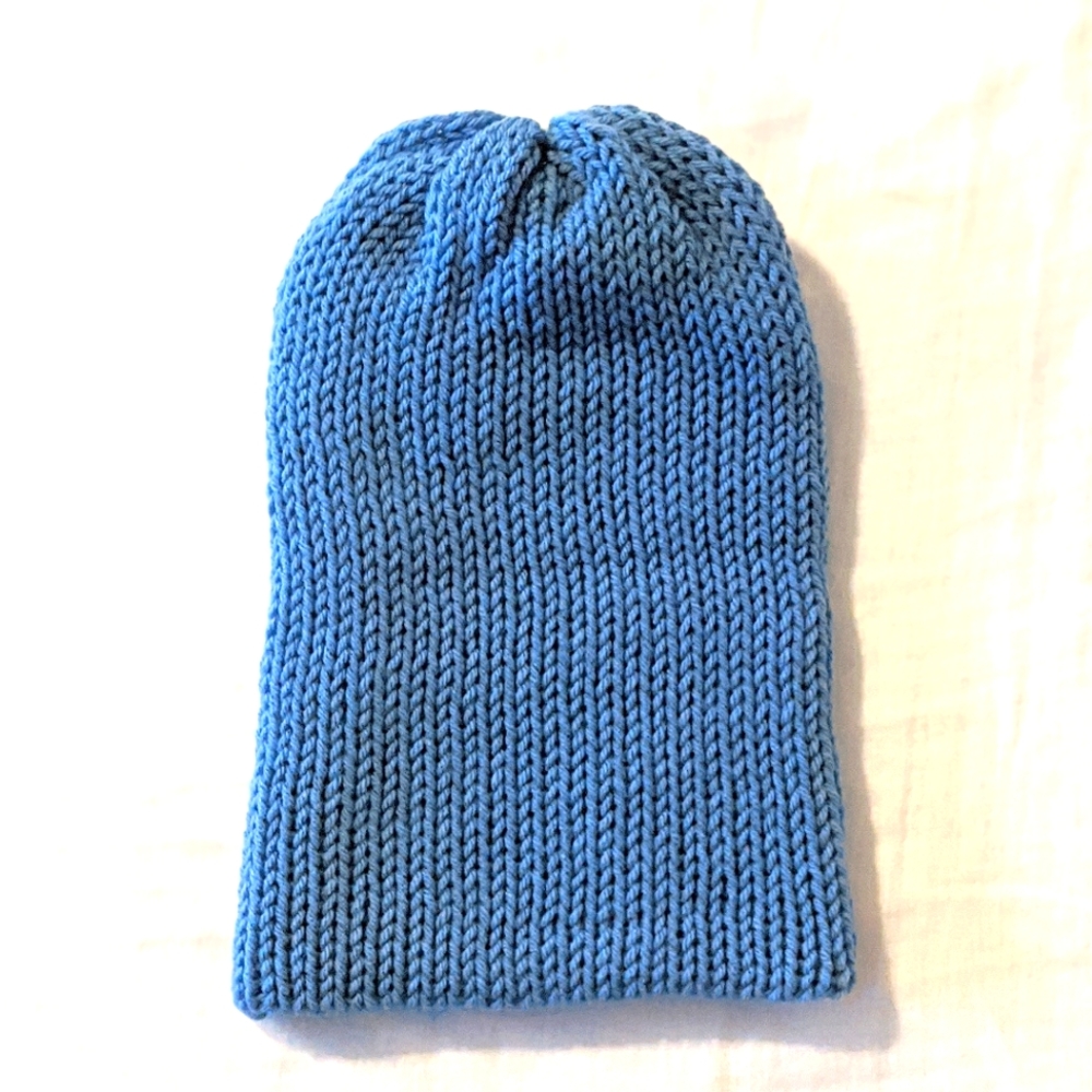 Hand knit beanie (**made to order colors available upon request**)